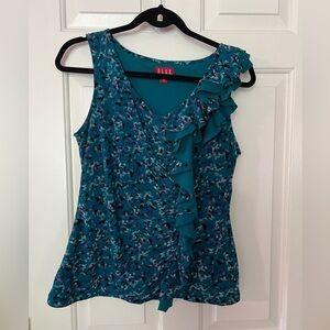 Elle Sleeveless top, Large ( might fit medium best)